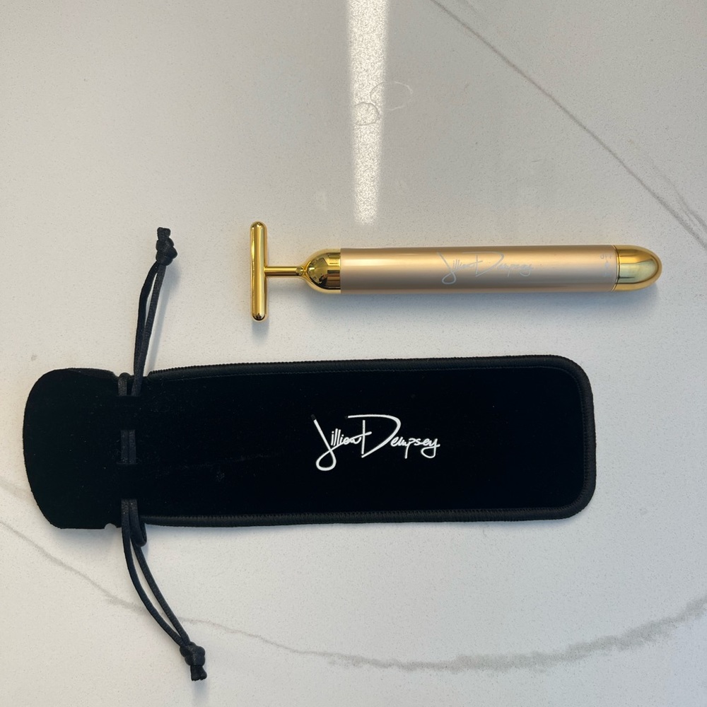 Jillian Dempsey 24K Gold Sculpting Bar